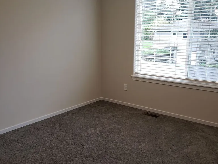1320 Undine St — Photo 23
