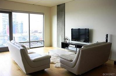 4th image of 1100 S Hope St APT 1504