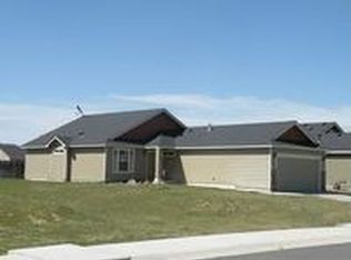 1013 N Oasis Ave, Deer Park, WA 99006