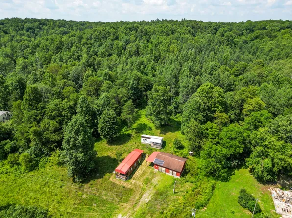 1732 Kokeen Rd, Oak Hill, OH 45656