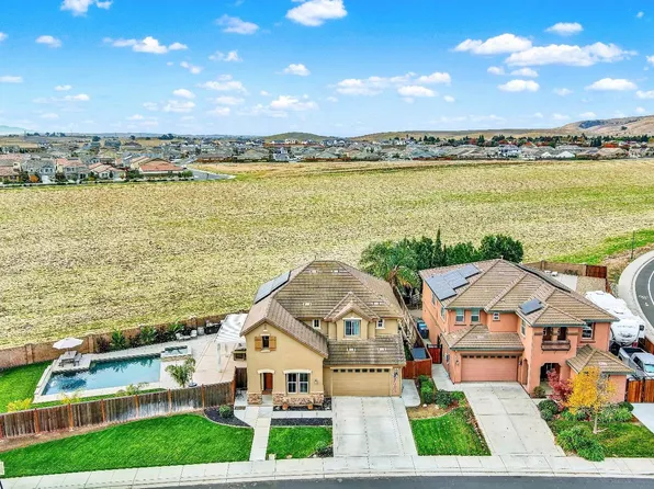921 Lancaster Street, Vacaville, CA 95687