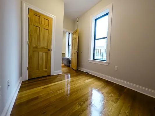 Rented by Standard Realty | media 16