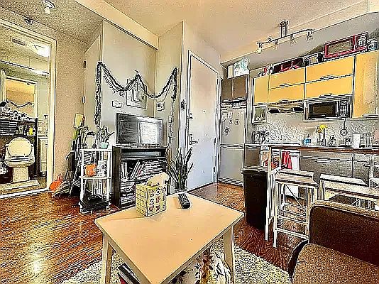 1st image of 160 Quincy St #2F