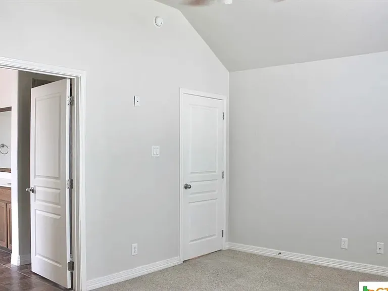 2015 Drawbridge Dr — Photo 11