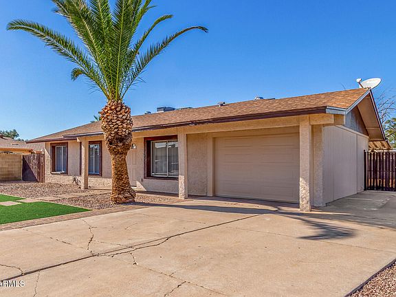 4th image of 2064 W CAMINO Circle