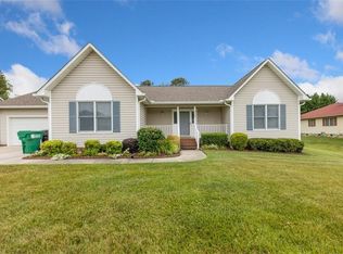 3707 Azalea Ct, High Point, NC 27265