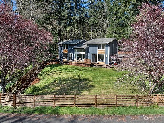 4th image of 4711 52nd Street Ct NW