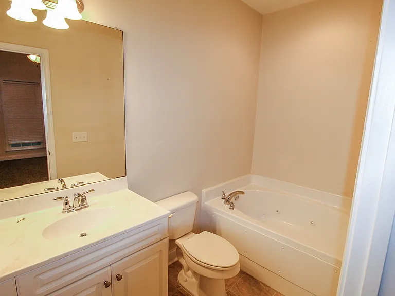 8100 Burkhalter Rd #605 — Photo 6