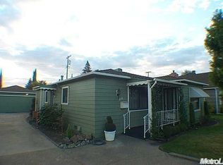 220 S Ham Ln, Lodi, CA 95242