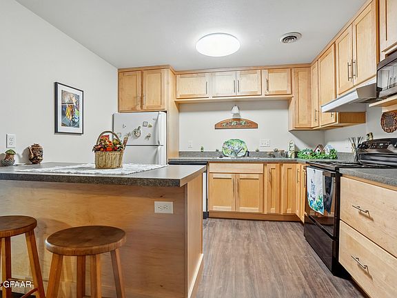 5th image of 815 Duke Dr APT 204