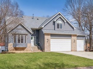 1697 120th Ln NE, Blaine, MN 55449