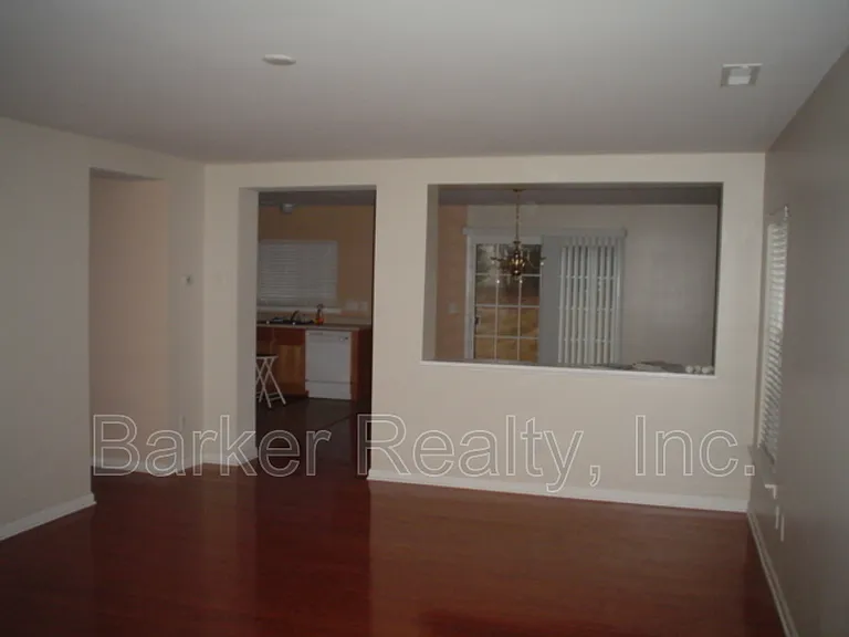 6005 Namozine Ct — Photo 4