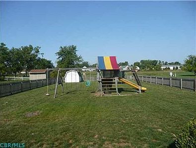 5th image of 21 Glengary Dr