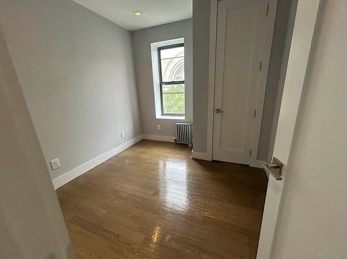 124 East 117th Street — Photo 4