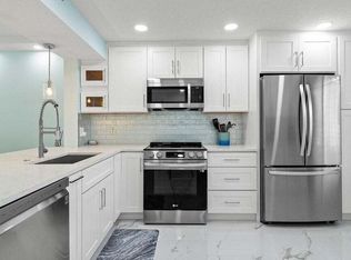 7076 Huntington Ln APT 207, Delray Beach, FL 33446