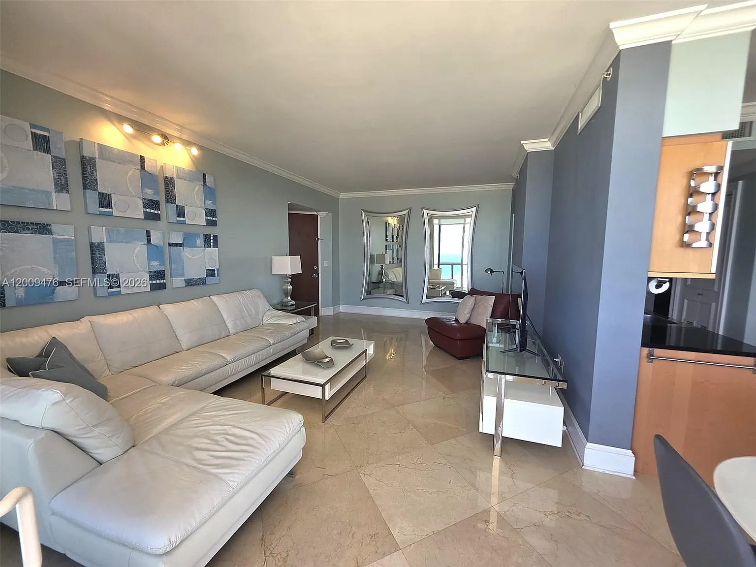 Akoya Condo — Photo 4