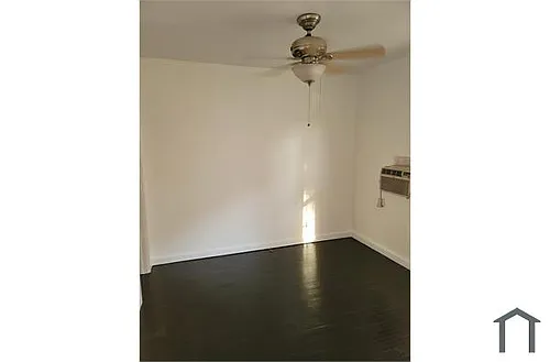 1405 W 51st St Photo 1
