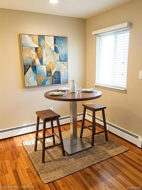 1 bed, 1.0 bath, 630 sqft, $1,400 — Photo 4