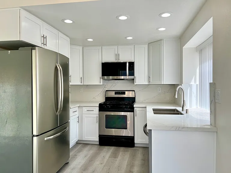 12522 San Bruno Cv — Photo 3