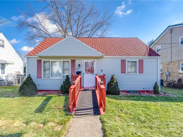 820 14th St SW, Massillon, OH 44647