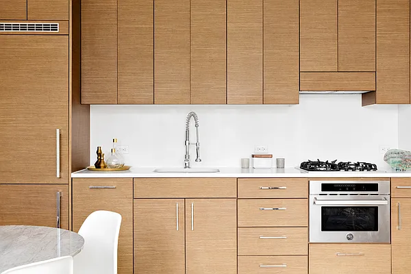 Sold by Compass | media 2