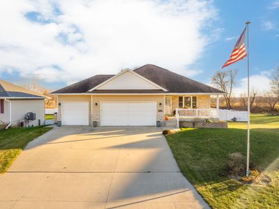 141 Greenbush Dr, Raymond, IA, 50667