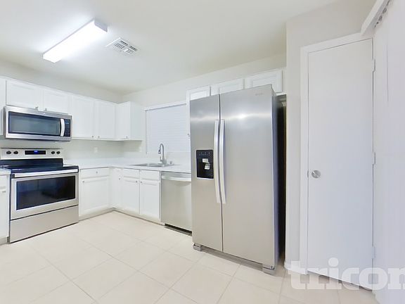 4th image of 3555 W Via Del Sol Dr
