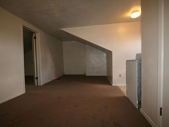 Dining/living room
