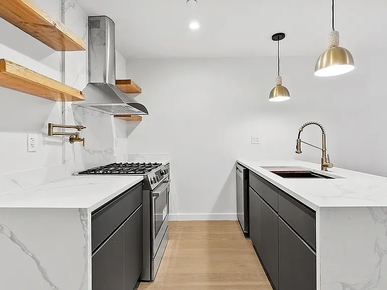 45 Duffield St #2 — Photo 3