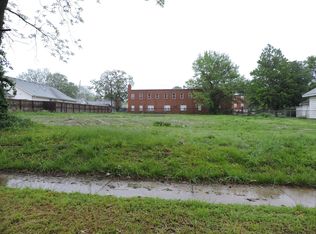 2232 N Kellett Ave, Springfield, MO 65803