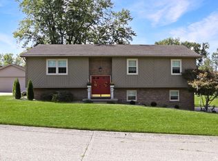 5455 E Timberwood Dr, Newburgh, IN 47630