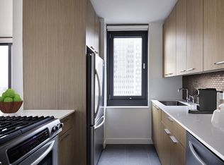 105 Duane St APT 52F, New York, NY 10007