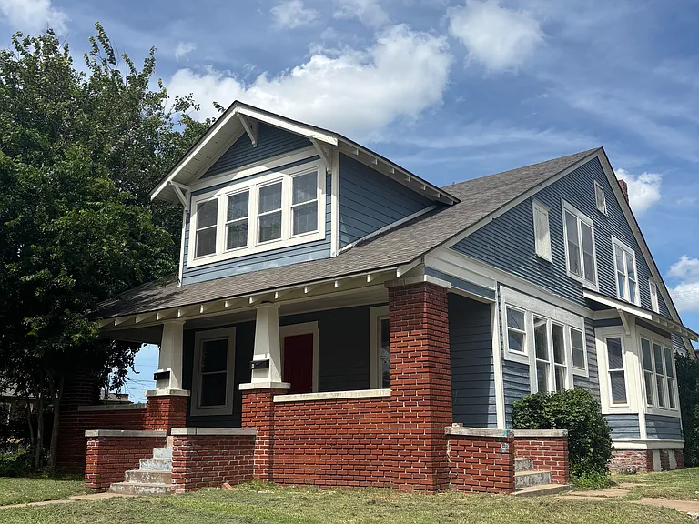 703 N Atlanta Ave — Photo 1