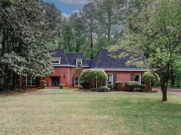 110 Vistacrest Way, Roswell, GA 30075