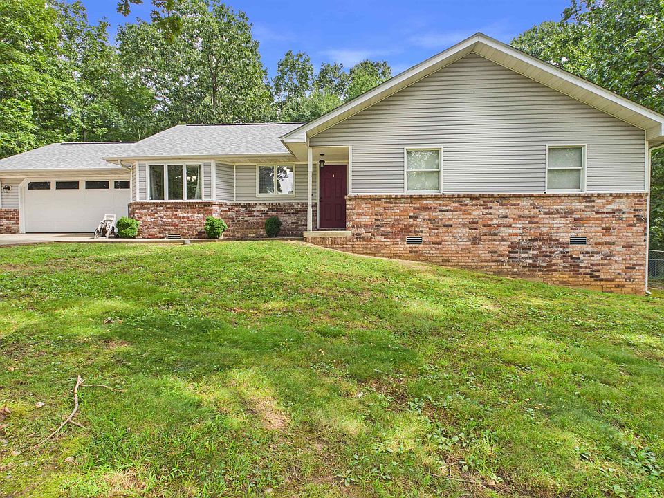 1st image of 78 Lorraine Pl