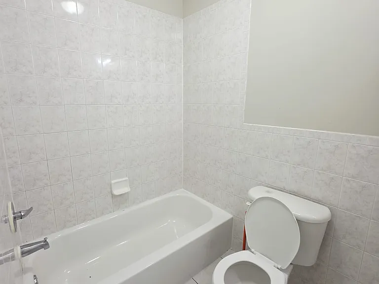 132 Grant Ave #1A — Photo 8