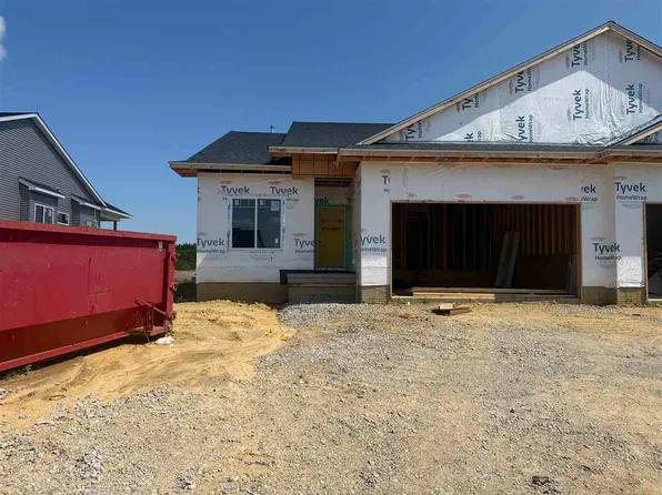 1296 Berkshire Ln, North Liberty, IA 52317