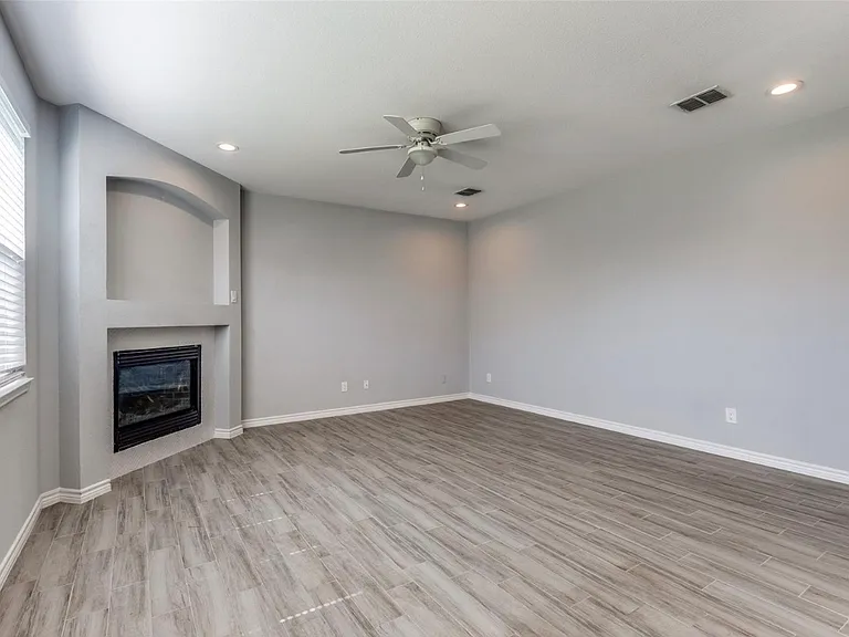 10610 Lansdowne Ln — Photo 8