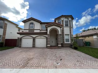 8324 NW 115th Ct, Doral, FL 33178