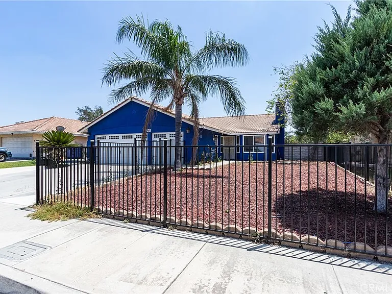 14845 Hibiscus Ave — Photo 47
