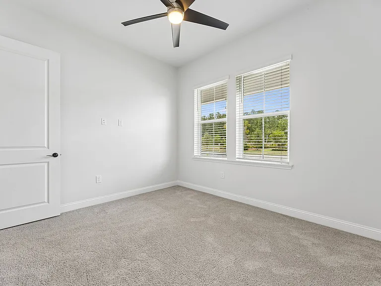 351 Sawgrass Dr — Photo 27