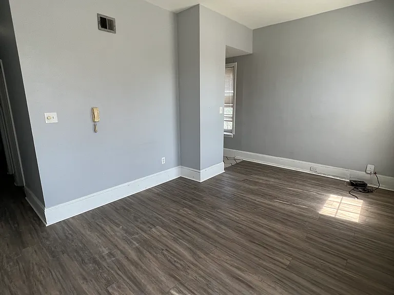 1501 W Girard Ave #D — Photo 4