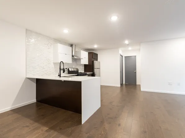 1233 N Franklin St, Philadelphia, PA