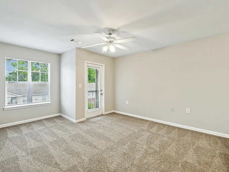 Spacious living room