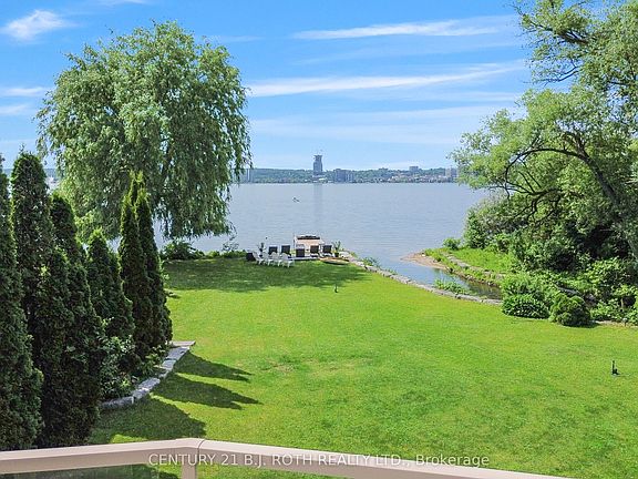 3rd image of 58 White Oaks Rd