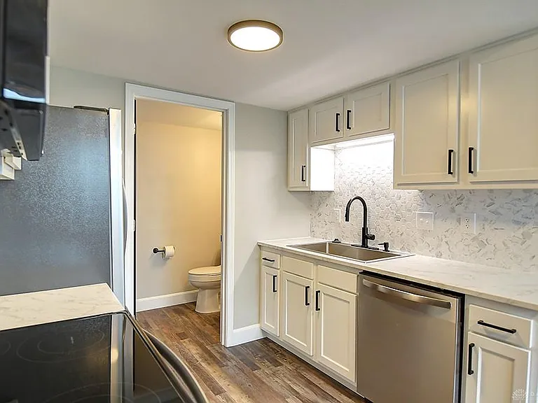 306 Chadwick Pl — Photo 9