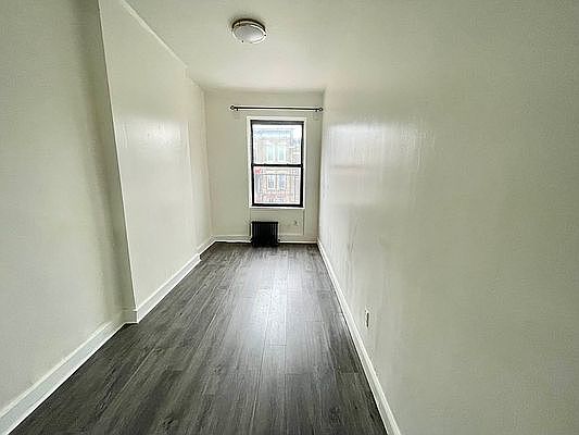 3rd image of 565 55th St Floor 2