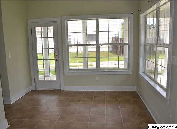 5th image of 1050 Kelly Creek Way