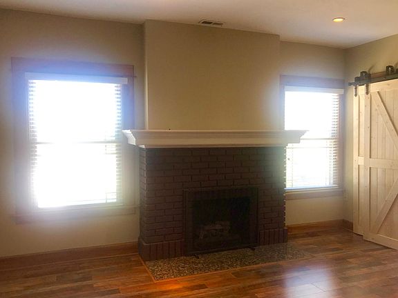 4th image of 1494 E 115th St APT 14