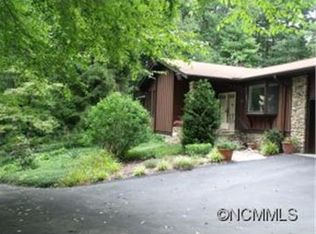232 Raintree Dr, Hendersonville, NC 28791